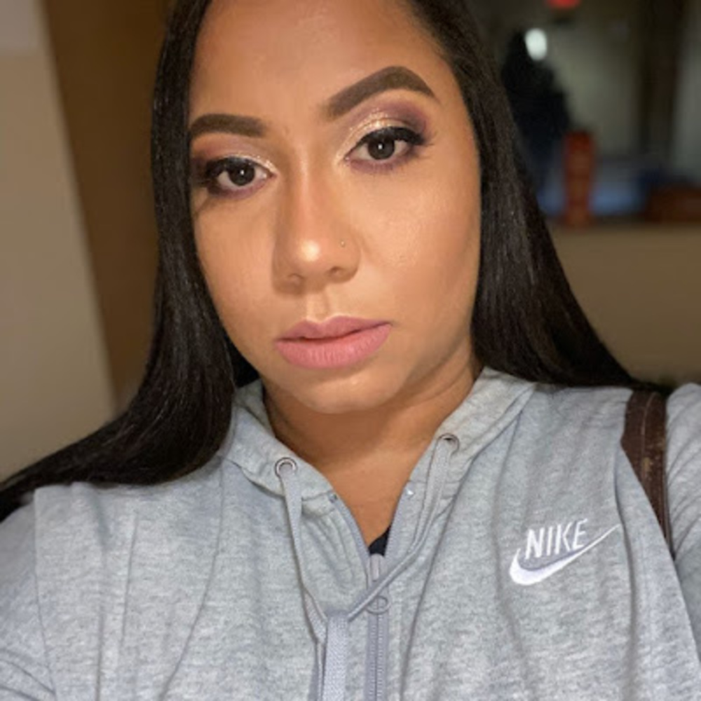 Meet your Posher, Stephany